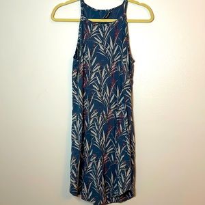 Kuhl S sleeveless floral print dress with slit in back